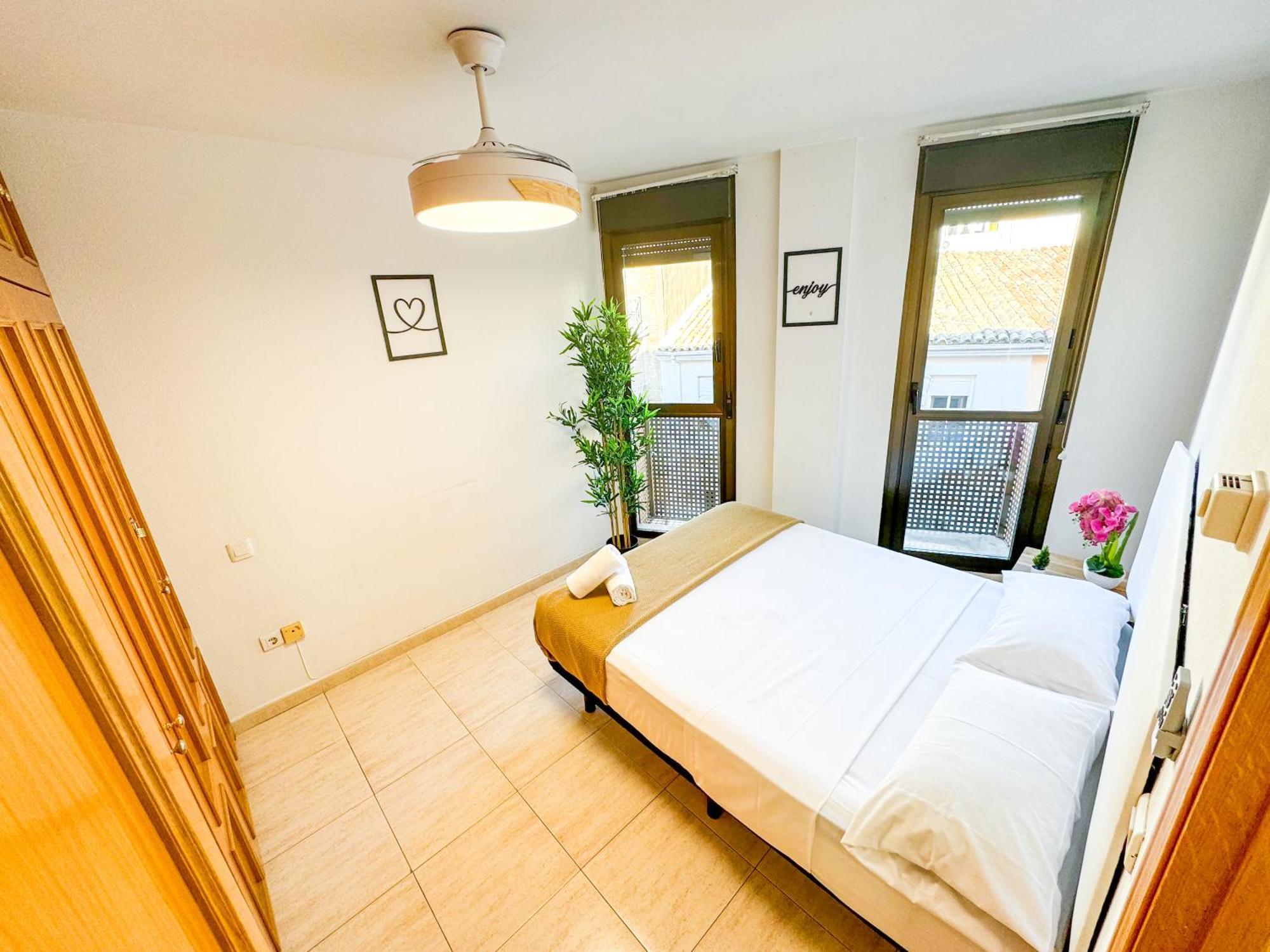 Enjoy El Pilar Turistea Apartment Сарагоса Екстериор снимка